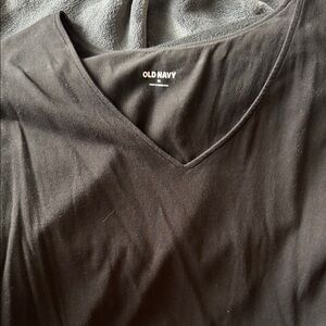 Old Navy Black V-Neck T-Shirt Body suit